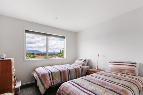 Photo of property in 14 Anglers Way, Omokoroa, 3114