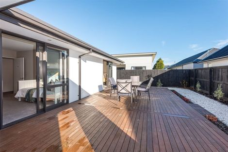 Photo of property in 16 Sorrel Gate, Halswell, Christchurch, 8025