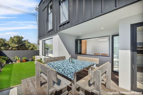 Photo of property in 163a Marine Parade, New Brighton, Christchurch, 8083