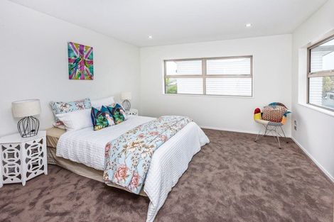 Photo of property in 1/175 Onewa Road, Birkenhead, Auckland, 0626