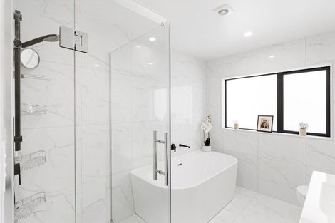 Photo of property in 74 Ashley Avenue, Long Bay, Auckland, 0630