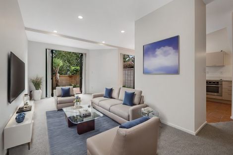 Photo of property in 16/270 Sunset Road, Windsor Park, Auckland, 0632