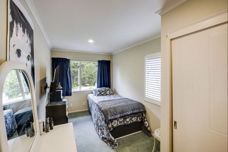 Photo of property in 76a Churchill Drive, Taradale, Napier, 4112