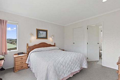 Photo of property in 4 Golden Heights, Hairini, Tauranga, 3112