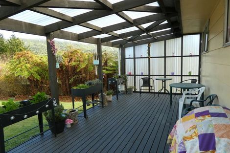 Photo of property in 9 Ballance Street, Runanga, 7803