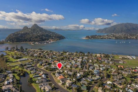 Photo of property in 1 Norfolk Place, Tairua, 3508