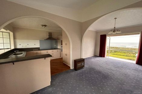 Photo of property in 121 Karaka Street, Castlecliff, Whanganui, 4501