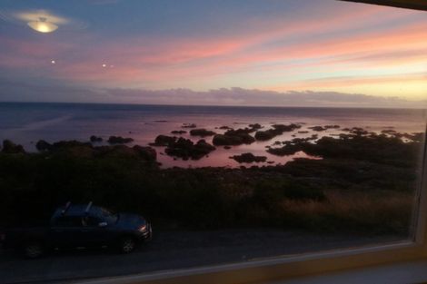 Photo of property in 156 The Esplanade, Houghton Bay, Wellington, 6023