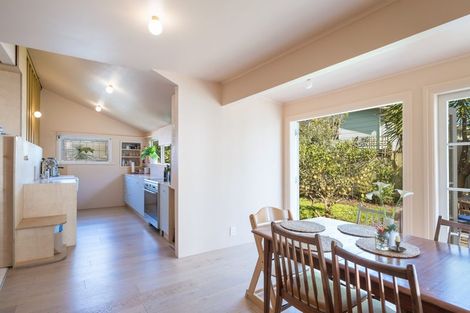 Photo of property in 106 Kawai Street, Nelson South, Nelson, 7010