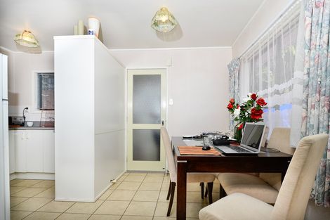 Photo of property in 1/27 Matuhi Rise, Henderson, Auckland, 0612