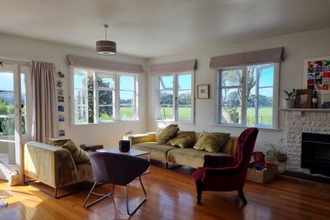 Photo of property in 557 Western Lake Road, Western Lake, Featherston, 5773