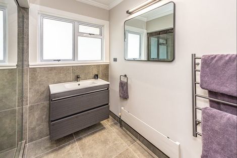 Photo of property in 9 Windsor Terrace, Durie Hill, Whanganui, 4500