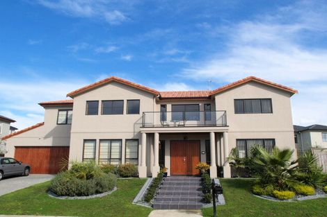 Photo of property in 9 Cherrywood Crescent, Northpark, Auckland, 2013