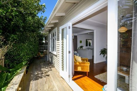 Photo of property in 19a Ropiha Street, Fitzroy, New Plymouth, 4312