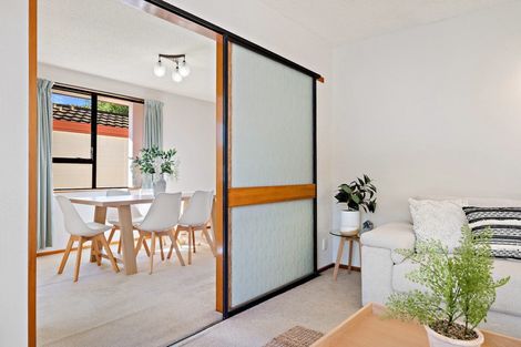 Photo of property in 2/267 Sawyers Arms Road, Bishopdale, Christchurch, 8053