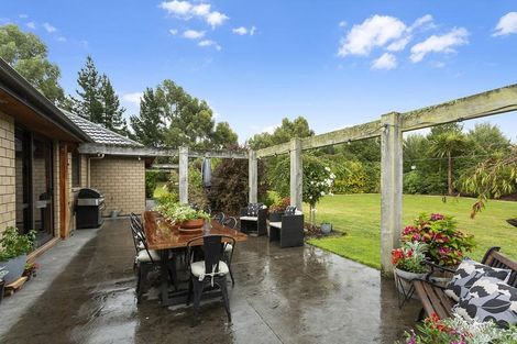 Photo of property in 260 Outram-mosgiel Road, North Taieri, Outram, 9073