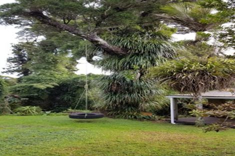 Photo of property in 48 Turanga Road, Henderson Valley, Auckland, 0612