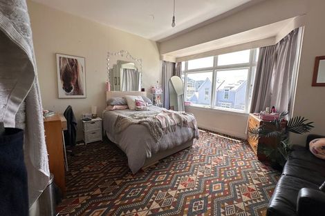 Photo of property in 42 Pirie Street, Mount Victoria, Wellington, 6011