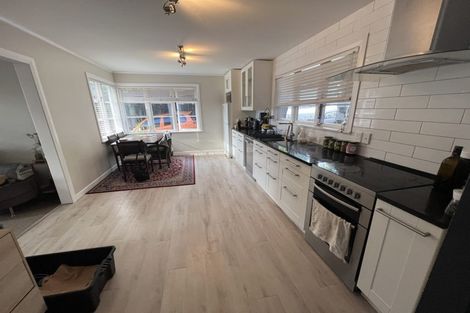 Photo of property in 3/132 Edmonton Road, Te Atatu South, Auckland, 0610