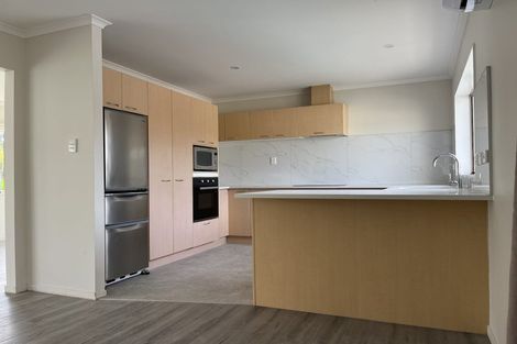 Photo of property in 1 Solan Drive, Waimauku, 0812