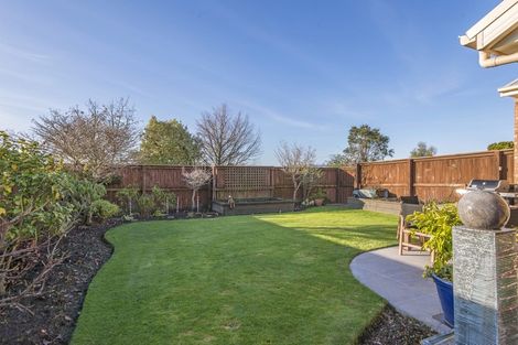 Photo of property in 16 Highwood Lane, Burnside, Christchurch, 8053