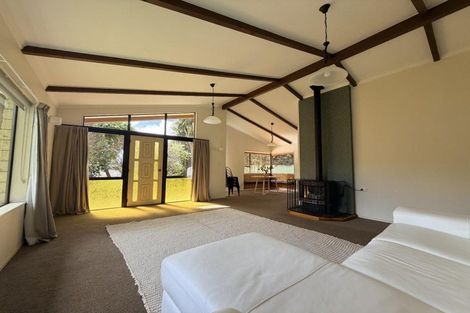 Photo of property in 35 Old South Road, Okato, 4335