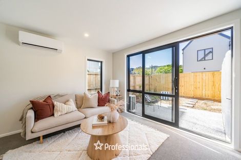Photo of property in 137 Cambridge Terrace, Fairfield, Lower Hutt, 5011