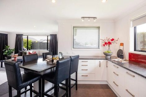 Photo of property in 22 Pegasus Place, Kelvin Grove, Palmerston North, 4414