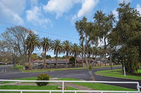 Photo of property in 25 Kayes Road, Pukekohe, 2120