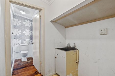 Photo of property in 8 Millar Street, Terrace End, Palmerston North, 4410