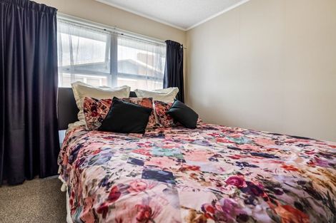 Photo of property in 30 Garden Heights Avenue, Glenview, Hamilton, 3206