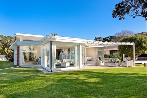Photo of property in 7 Claude Road, Stanmore Bay, Whangaparaoa, 0932