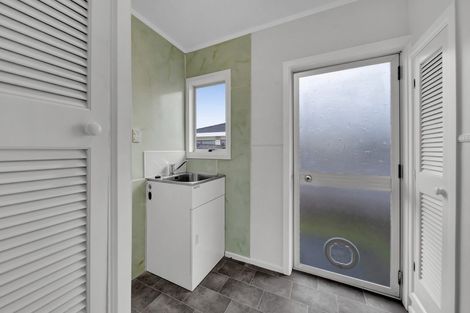 Photo of property in 8a Milmoe Street, Hawera, 4610