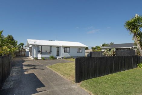Photo of property in 228 Gravatt Road, Papamoa Beach, Papamoa, 3118
