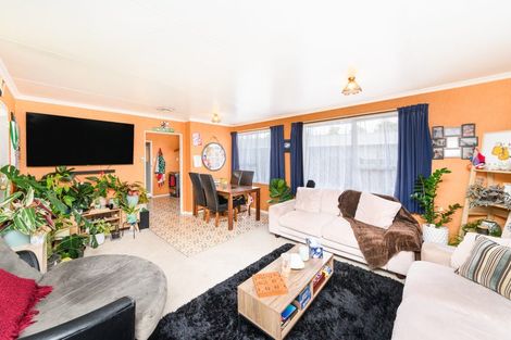 Photo of property in 28 Robinson Crescent, Westbrook, Palmerston North, 4412