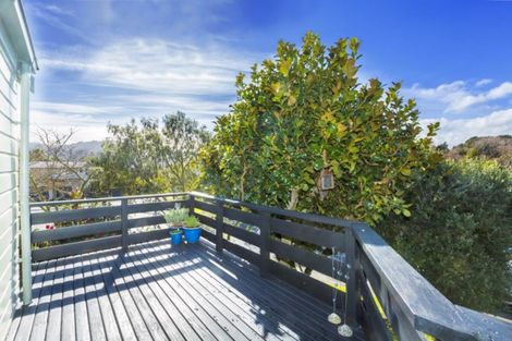 Photo of property in 2 Tapestry Grove, Silverstream, Upper Hutt, 5019