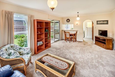 Photo of property in 73a Queens Grove, Hutt Central, Lower Hutt, 5010