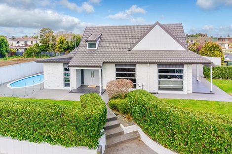 Photo of property in 54 Chedworth Avenue, Chedworth, Hamilton, 3210