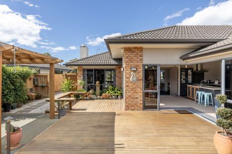 Photo of property in 582 Gloucester Road, Papamoa Beach, Papamoa, 3118