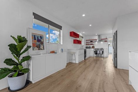 Photo of property in 80 Grove Road, Papakura, 2110