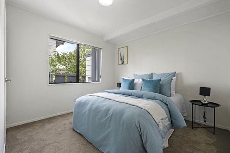 Photo of property in 2/122 Finlayson Avenue, Clendon Park, Auckland, 2103