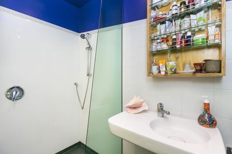 Photo of property in Qba Apartments, 4l/51 Webb Street, Mount Cook, Wellington, 6011