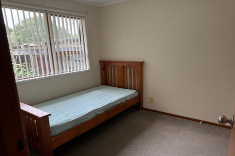 Photo of property in 1/16 Almay Place, Clover Park, Auckland, 2019