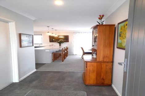 Photo of property in 4 Te Kaka Place, Omokoroa, 3114