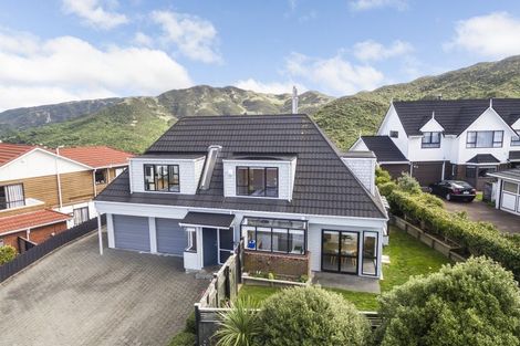 Photo of property in 45a Satara Crescent, Khandallah, Wellington, 6035