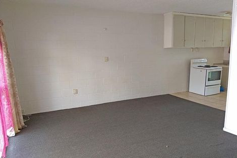 Photo of property in 2/30 Fairburn Road, Otahuhu, Auckland, 1062