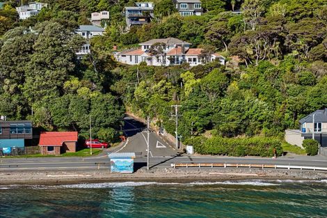 Photo of property in 2 Mahina Road, Mahina Bay, Lower Hutt, 5013