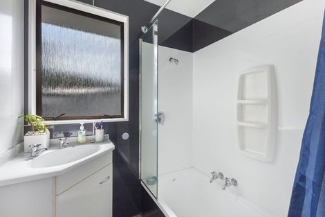 Photo of property in 40 Herekawe Drive, Spotswood, New Plymouth, 4310