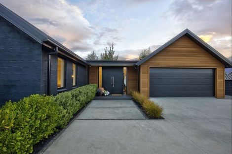 Photo of property in 5 Bretby Court, Jacks Point, Queenstown, 9371