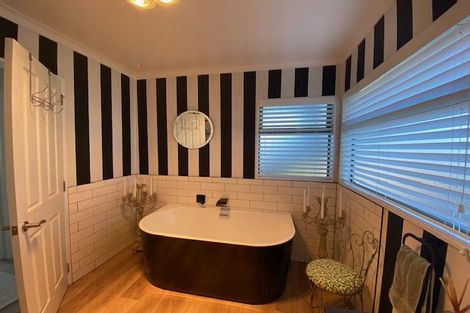 Photo of property in 13 Panorama Place, Coastlands, Whakatane, 3120